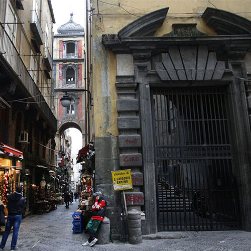 Centro Antico visita guidata via SAn Gregorio Armenoa