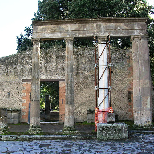 foro-triangolare-02