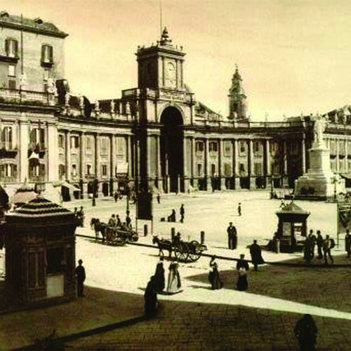 piazza-Dante-Napoli-Antica